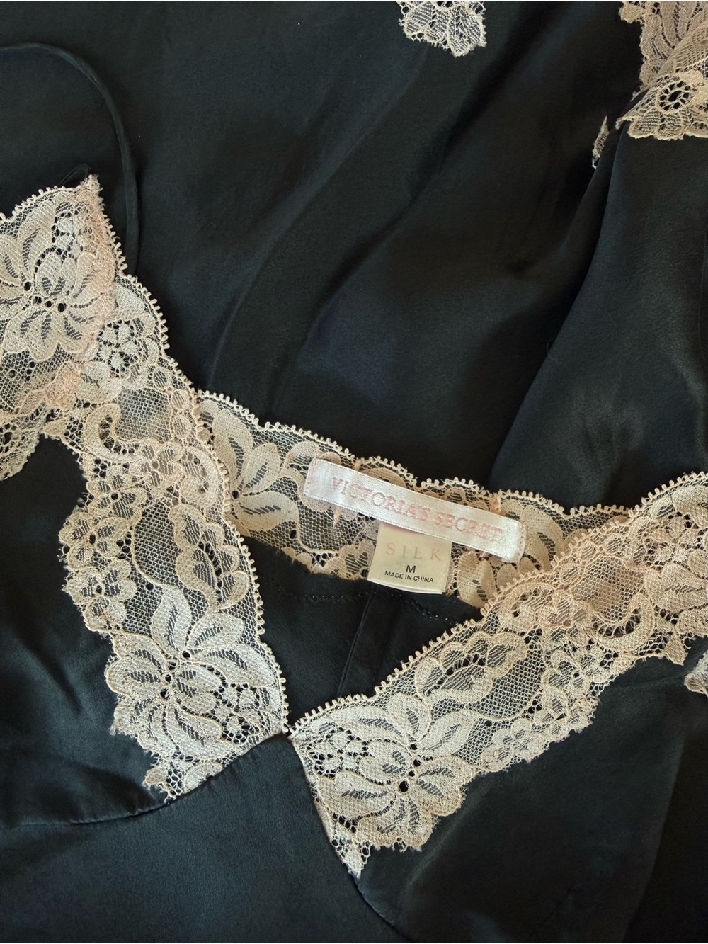 100% Silk Black Victoria’s Secret w/ Pink Lace - Picture 4 of 5